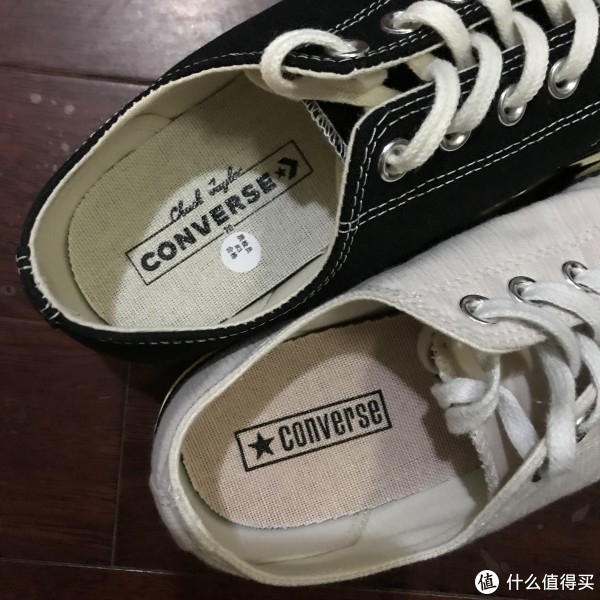 鞋后跟的标,匡威还没下手改.