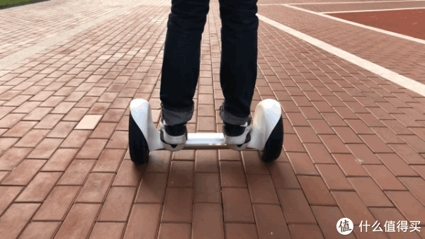 成年人的风火轮玩具——网易智造 h1双驱平衡车 pro评测