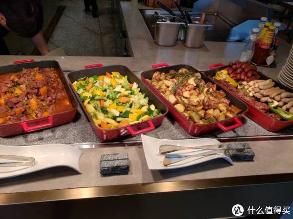 深坑酒店 篇二:打卡深坑:上海佘山洲际酒店自助,及水幕秀演出