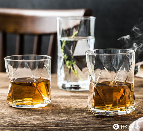 遇上这么好看的酒杯,我好想跟你喝一杯!