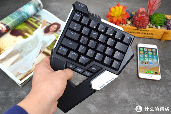 飞智木蝎一体式手游机械键盘使用总结功能设计配置