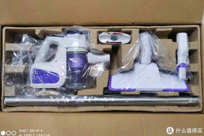 家用实惠之选,小狗手持吸尘器,入门吸尘器好选择