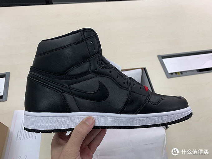 aj1 黑曜石