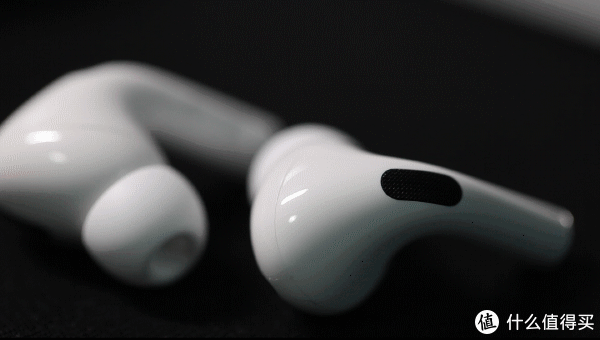 笔者倒不觉得.airpods pro给我的第一感觉,就是低音部分好有弹性!