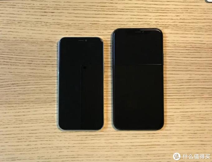 iPhone12黑色,iPhone12黑色实拍 据说iphone12比7代还小?