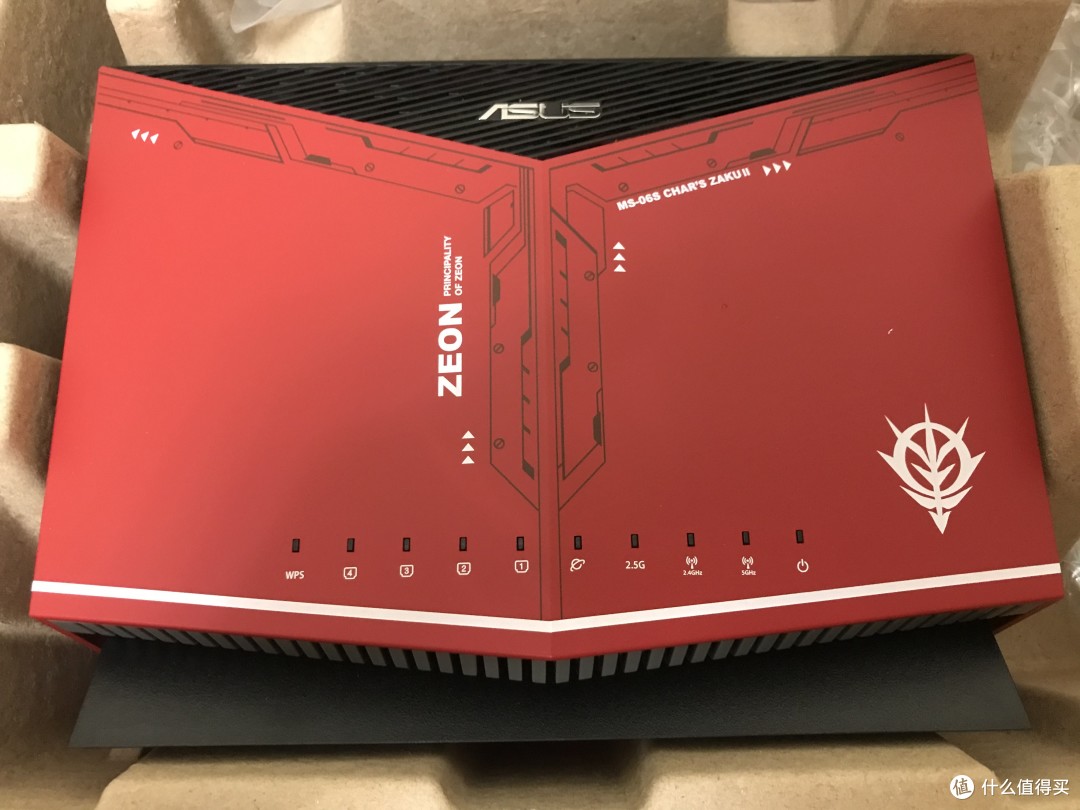 asus 华硕 rt-ax86u 高达夏亚扎古联名款路由器