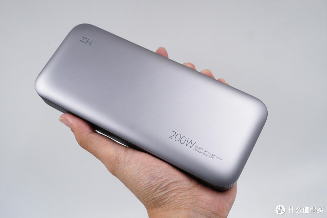 拆解报告:zmi紫米25000mah 200w快充移动电源qb826