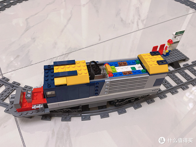 lego篇二十七机车迷宝宝5岁生日开箱与搭建乐高城市系列60197客运火车