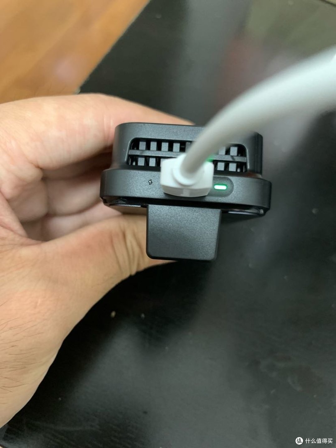 618给手机降个温黑鲨冰封电竞散热背夹