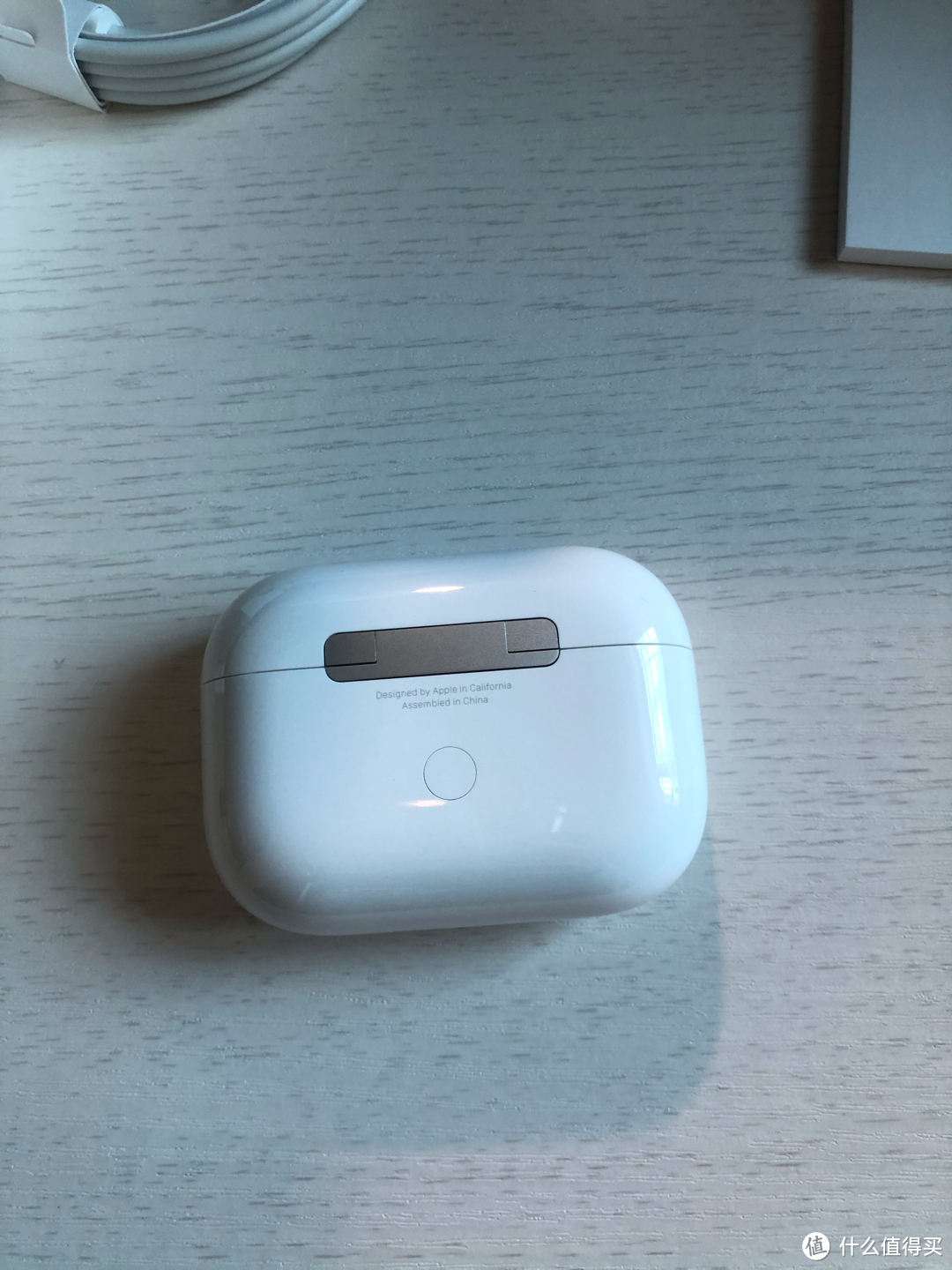 篇二:airpods pro的开箱_蓝牙耳机_什么值得买