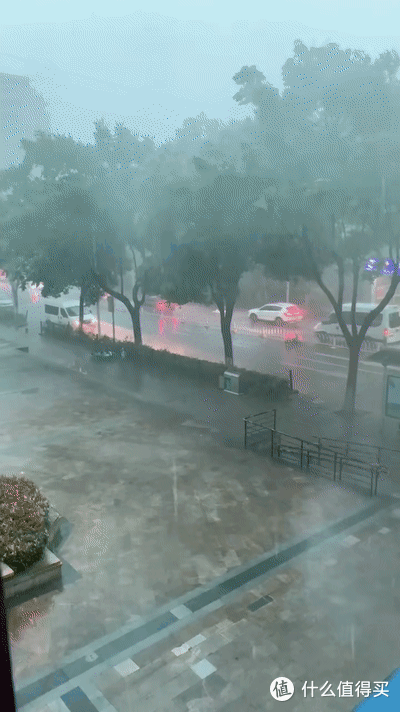 伤不起的强对流家里有这样的门窗狂风暴雨再也不用担心家中进水了