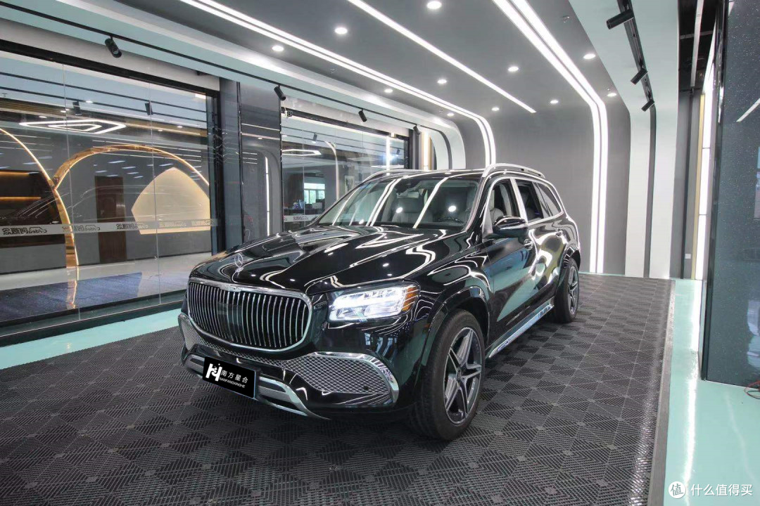 迈巴赫gls450报价及图片,奔驰gls450价格图片 奔驰gls450改装迈巴赫版本一个月时间将内饰外观11复刻出来