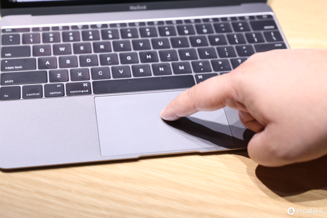 苹果专利显示未来macbook键盘或将有可拆卸键作为鼠标使用