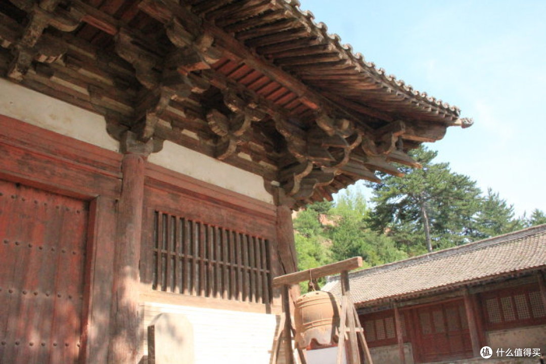 这款榫卯积木取材于五台山南禅寺柱头斗拱.