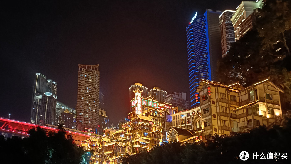 美爆了的重庆国庆灯光秀oppok9pro手机随拍
