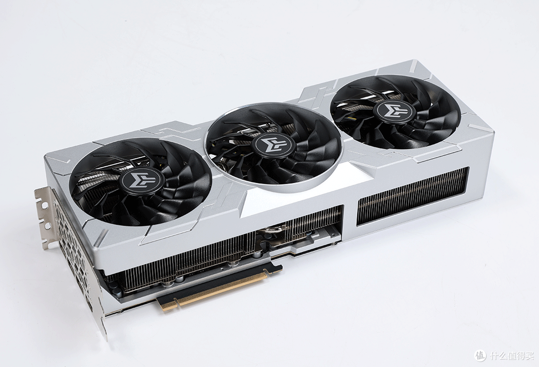 新卡皇来了rtx4090金属大师oc显卡搭配12代酷睿i7装机实测