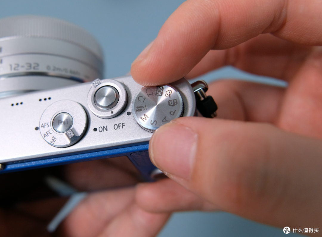 谁赞成？谁反对？最小的M43系统可换镜头无反相机【松下GM1S】_相机_什么值得买