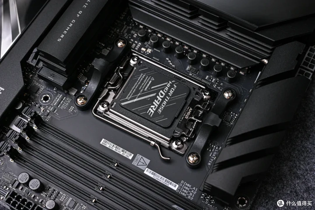 ROG X870E HERO+挚科无界 6000 C28+乔思伯 X400 装机展示