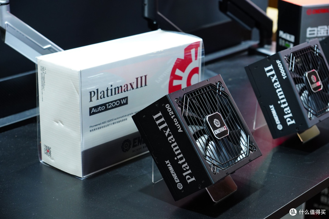战10年不翻车!安耐美Platimax III Auto 1200W车规电源首发亮相