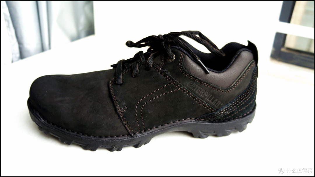 卡特皮鞋Caterpillar Men's Emerge Oxford