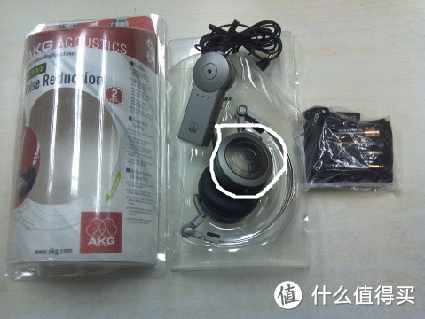 没错,就是这货: AKG 爱科技 K28NC 头戴式降噪耳机