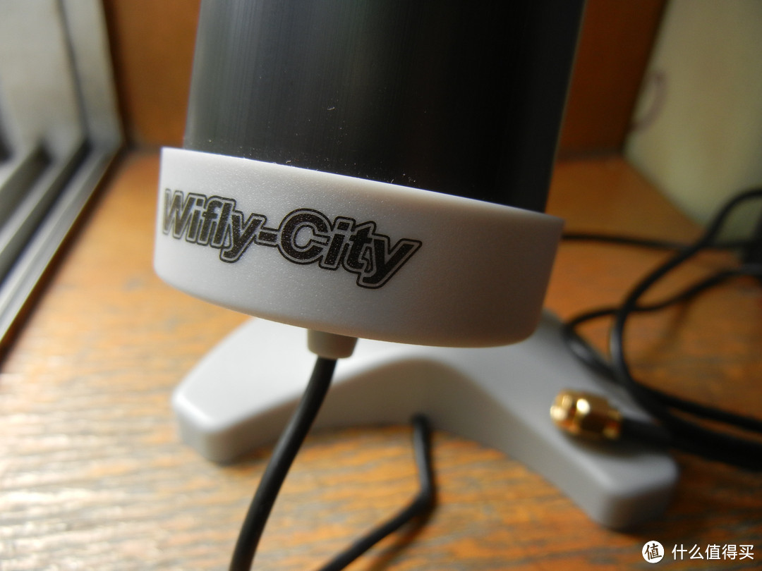 屌丝漂泊他乡的上网利器，Wifly-City 12dBi 定向天线 + U20网卡