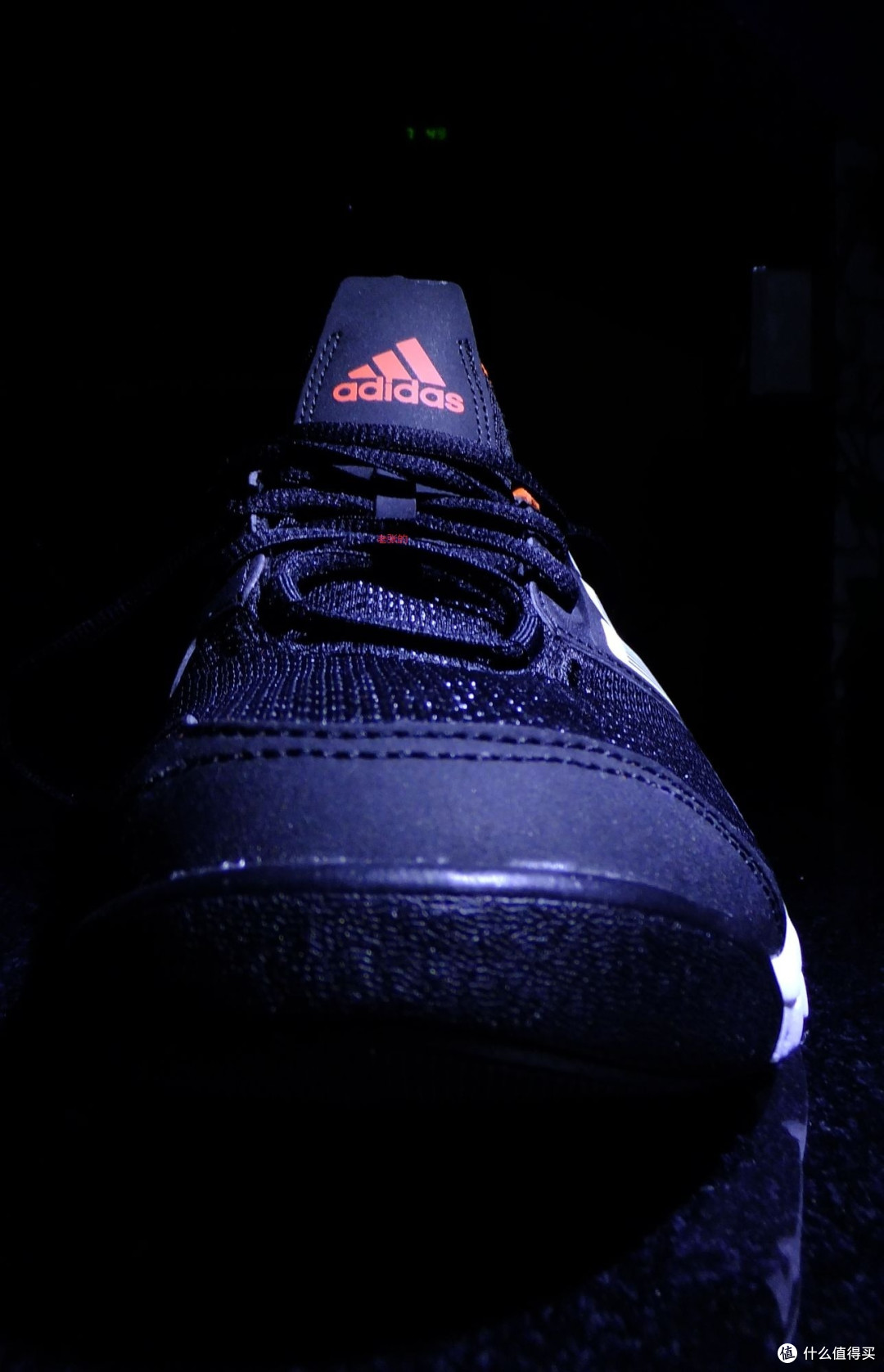 adidas 阿迪达斯 G62074 男款训练鞋赏析