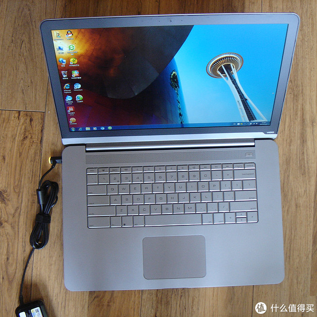 VIZIO CT15-A1 Ultrabook 超级本（15.6英寸IPS/1920*1080/i5-3317U/128GB SSD）