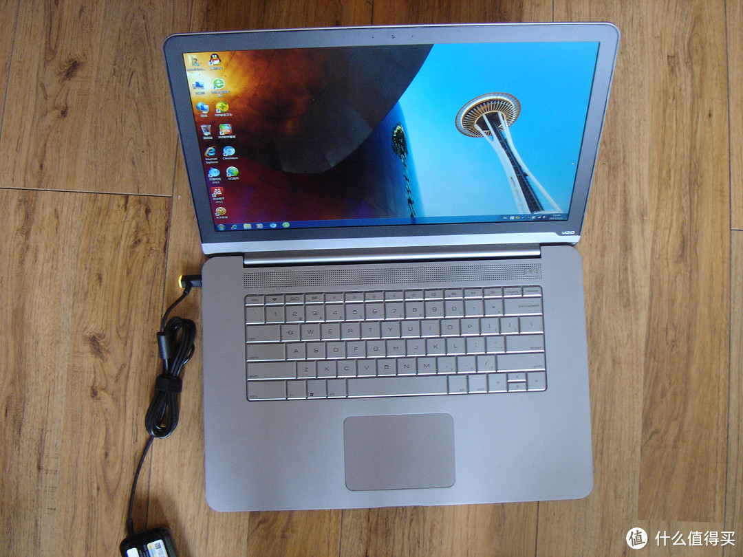 VIZIO CT15-A1 Ultrabook 超级本（15.6英寸IPS/1920*1080/i5-3317U/128GB SSD）