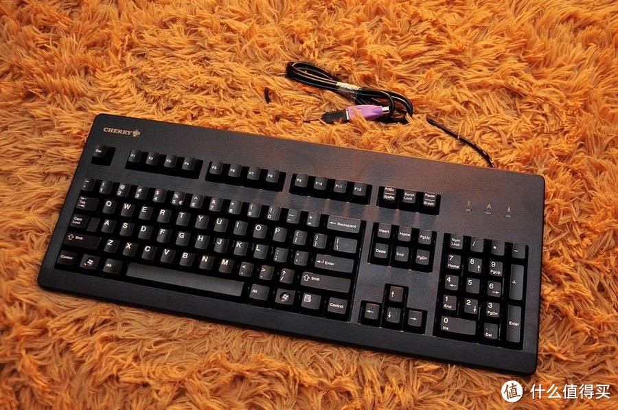 ￥599的樱桃cherry G80-3000黑色黑轴机械键盘