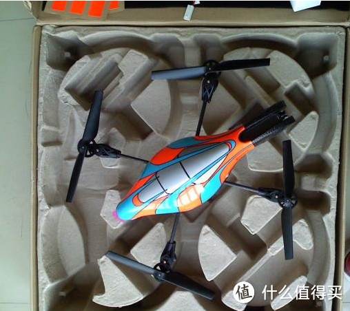 Ar.drone 遥控摄像头飞机iphone&ipad +拆机