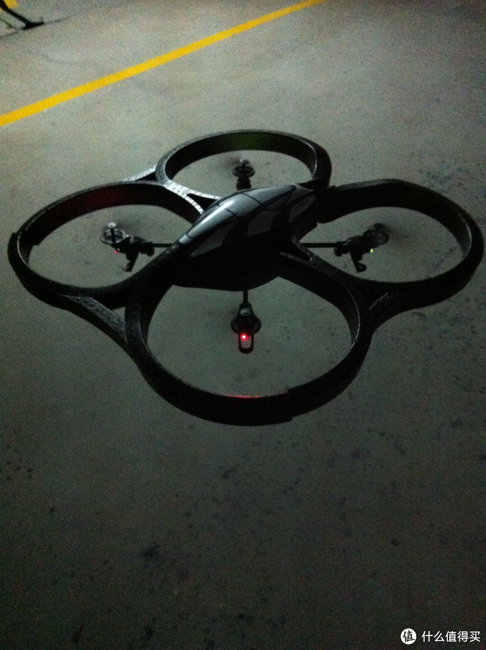 Ar.drone 遥控摄像头飞机iphone&ipad +拆机