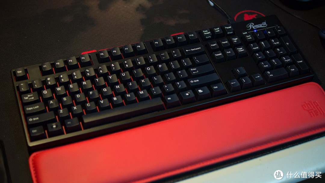 Rosewill 罗维 机械键盘 黑色红轴晒单