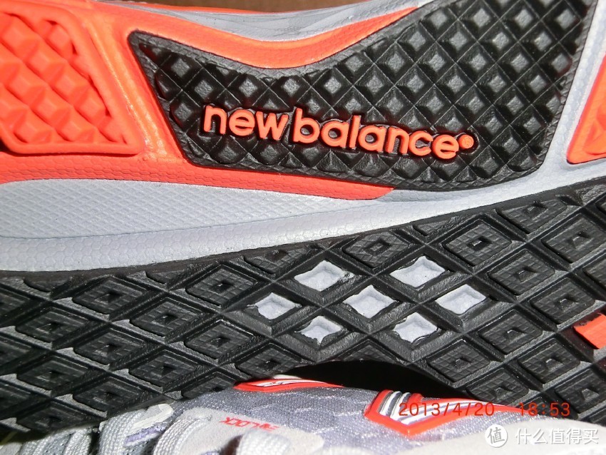 参与本站手慢无活动而来的 new balance 新百伦 W790 女款轻量避震跑鞋