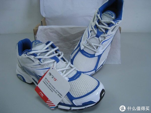 李宁弓系列ARHF137男款跑鞋,感觉不错