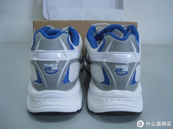 李宁弓系列ARHF137男款跑鞋,感觉不错