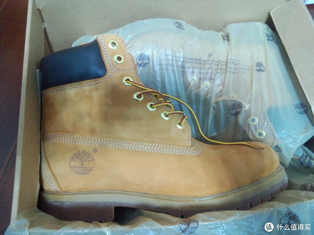 新鲜的Timberland 10061大黄靴