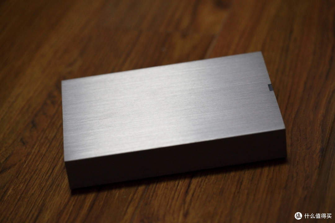 LaCie Minimus 3.5寸 2TB 移动硬盘
