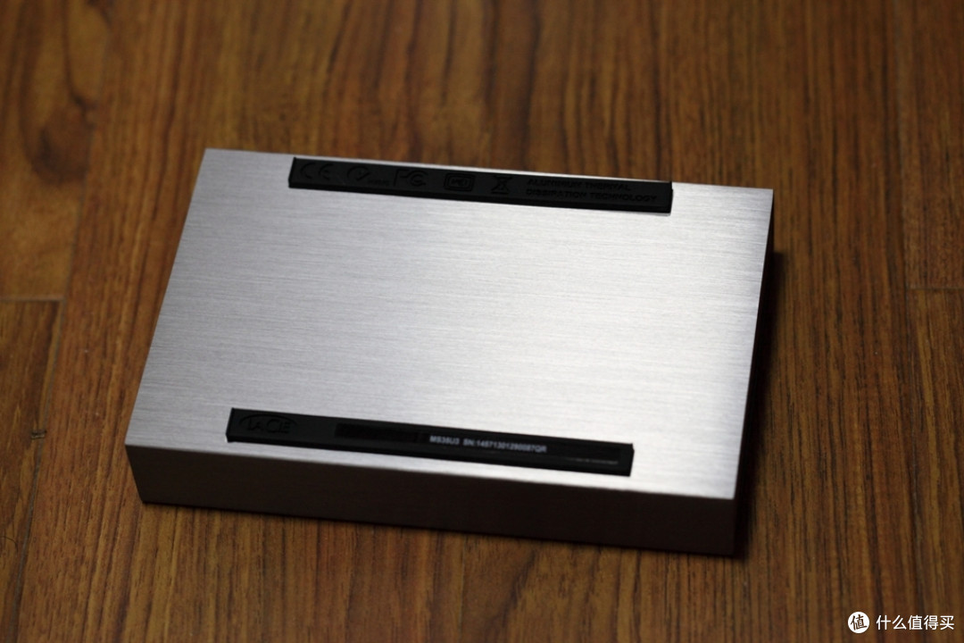 LaCie Minimus 3.5寸 2TB 移动硬盘