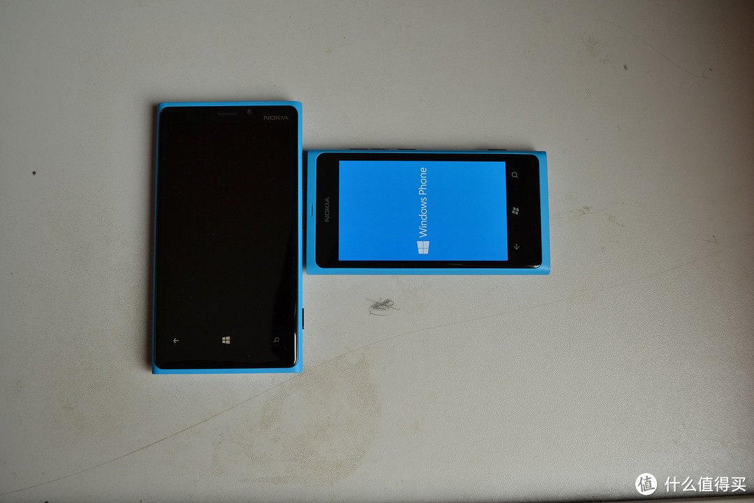 诺基亚不跟随，所以我们一直跟随着诺基亚  Lumia 920