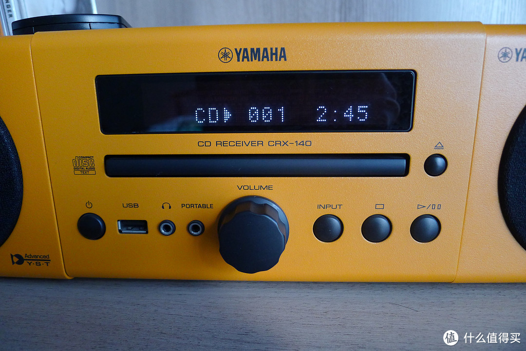 雅马哈 MCR-140 桌面音响组合