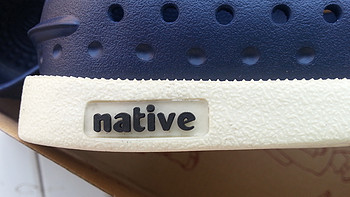 Native Shoes 潮牌休闲洞洞鞋 2013年新款 Howard系列 暗蓝色