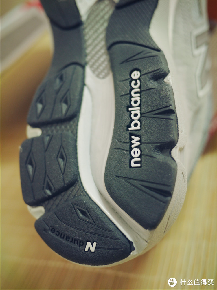 晒晒刚收到的 new balance 新百伦 M990和GNC 3for25