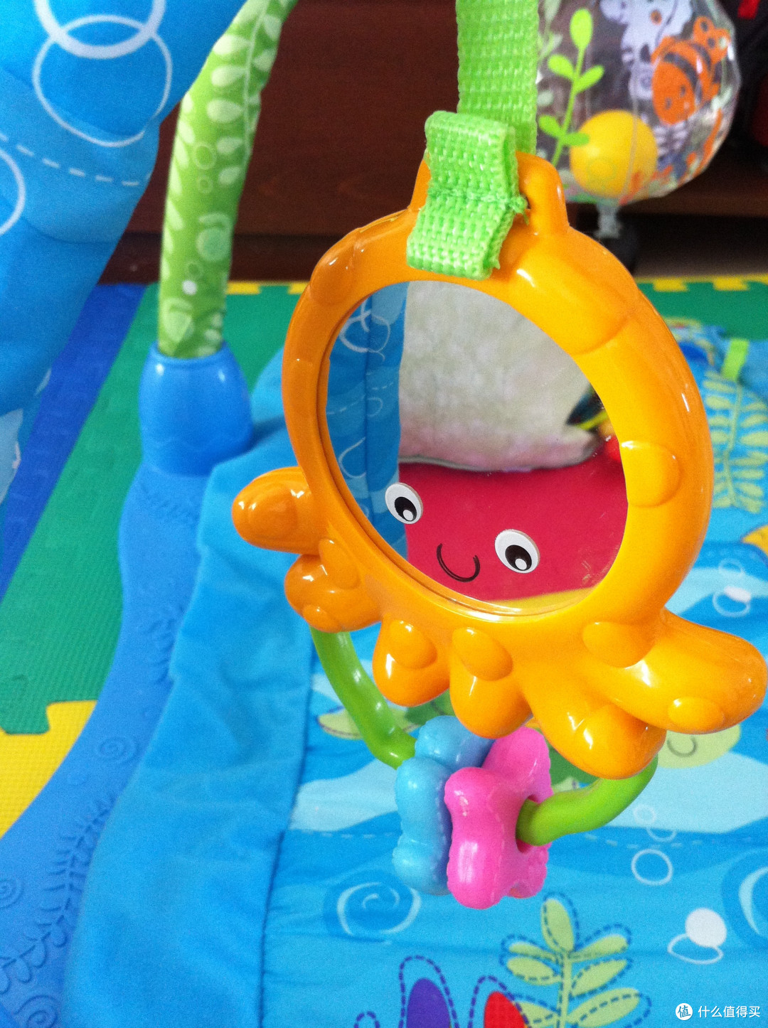 个人认为不值得买的 Fisher-Price 费雪 P5331 踢踏爬行地毯