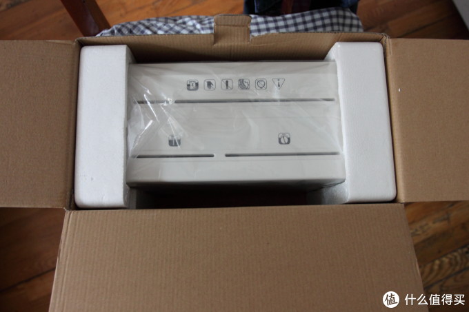 deli 得力 9934 多功能环保手摇式碎纸机