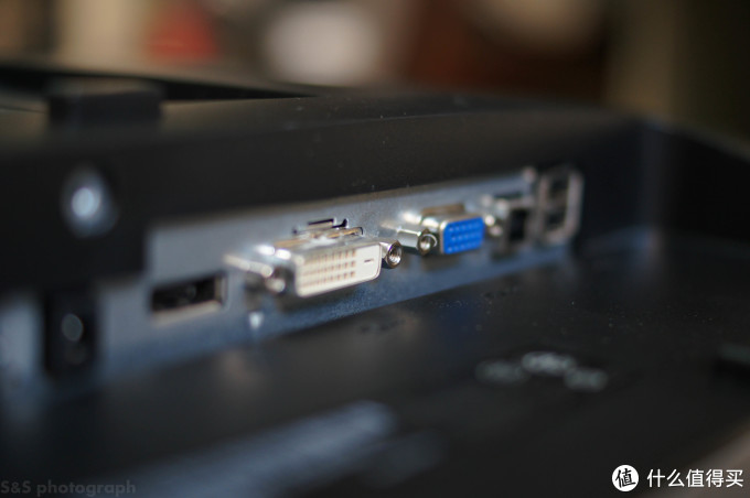 DELL 戴尔 UltraSharp U2312HM 23英寸宽屏LED背光IPS液晶显示器 (超多图)