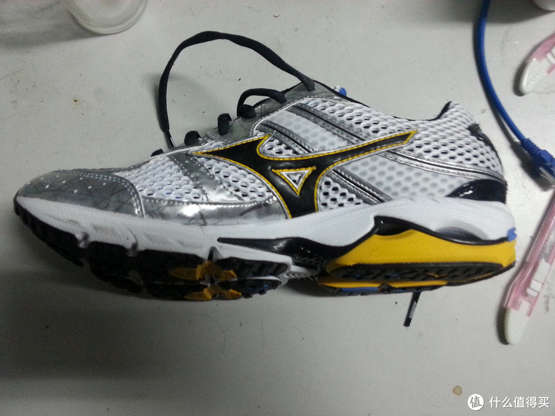 仙女晒银泰的 Mizuno 美津浓 春夏男款新款跑步鞋 Z08KN20209-255 性价比超高