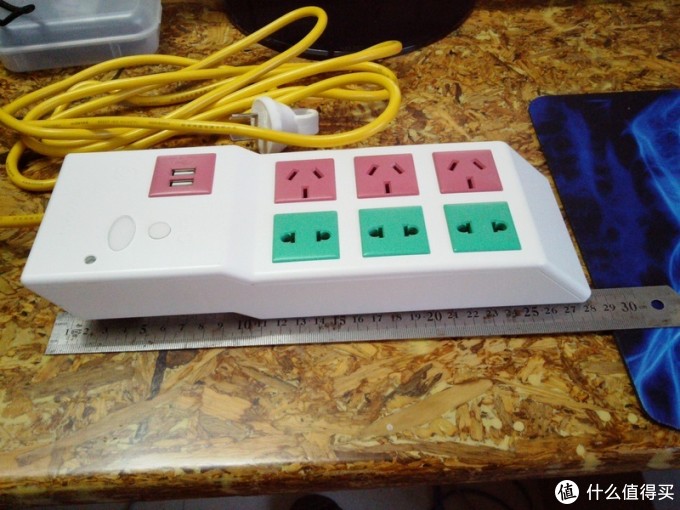 不会触电的国产用电安全神器--- 通领 漏电保护 防水防雷 带USB 插线板