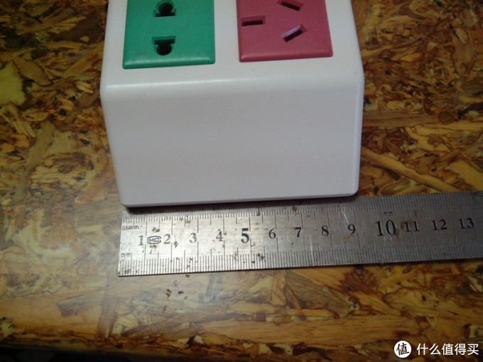 不会触电的国产用电安全神器--- 通领 漏电保护 防水防雷 带USB 插线板