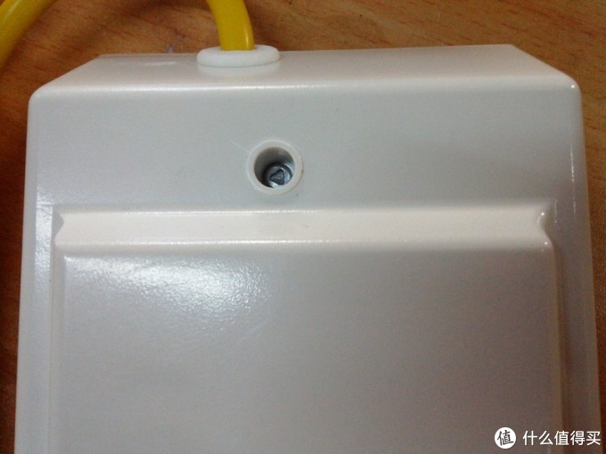 不会触电的国产用电安全神器--- 通领 漏电保护 防水防雷 带USB 插线板